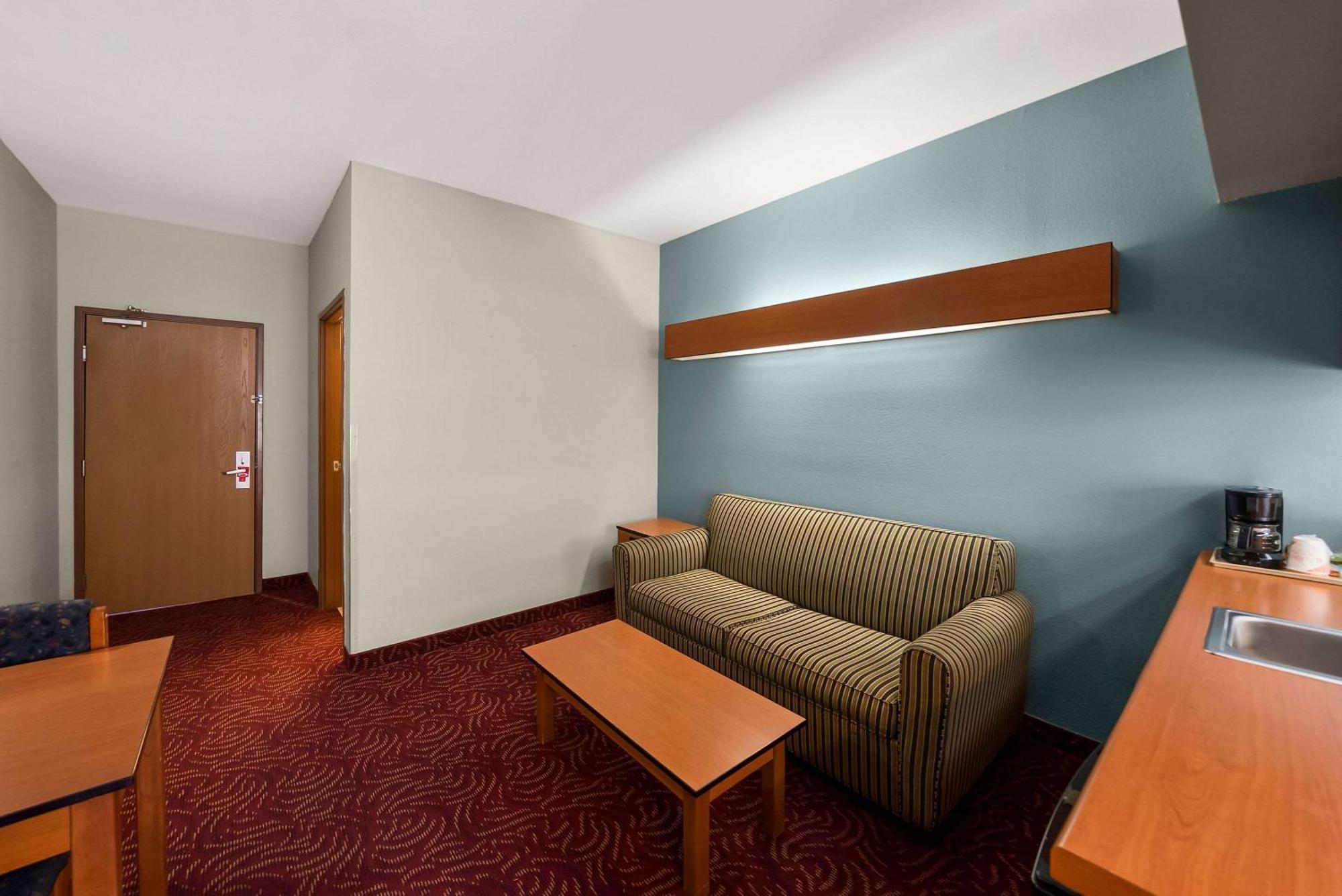 Econo Lodge Inn & Suites Mesquite - Dallas East Exterior foto